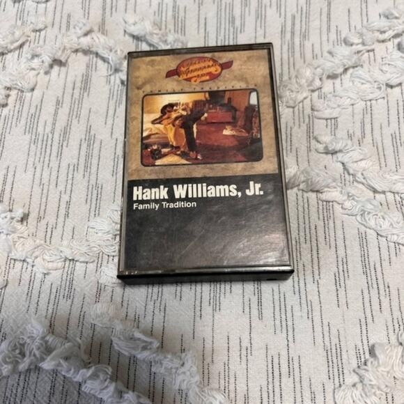 Cassette‎ Playing Walkman, with tapes. 2 blank and 2 music Tapes - Picture 4 of 7